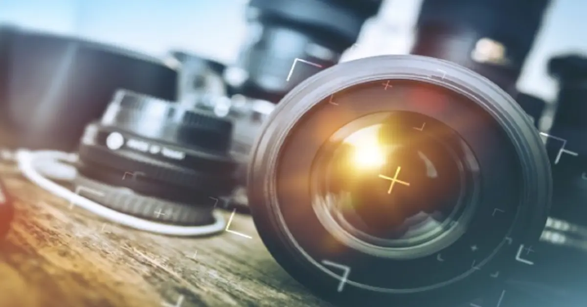 The Art of Mastering Lens Flare with Photeeq: A Guide to Stunning Visuals